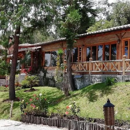 La Casa Del Colibri Ecuador Hotel Quito Exterior photo